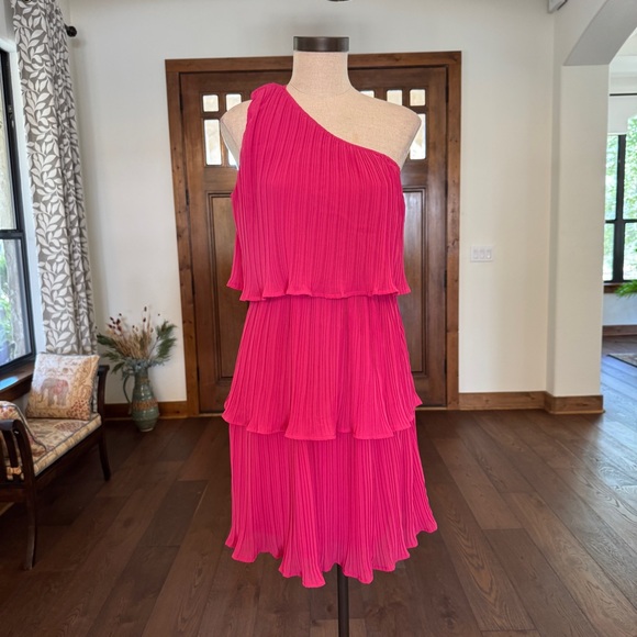 NWOT Zesica Pink Chiffon One Shoulder Dress Size Medium - Picture 1 of 10